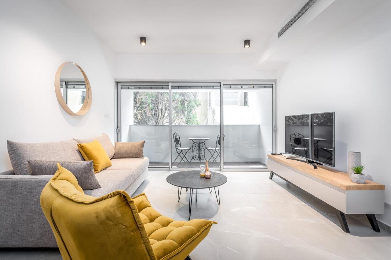 Stunning 1 Bdr With Balcony On Sheinkin St Apartamento Tel Aviv Exterior foto