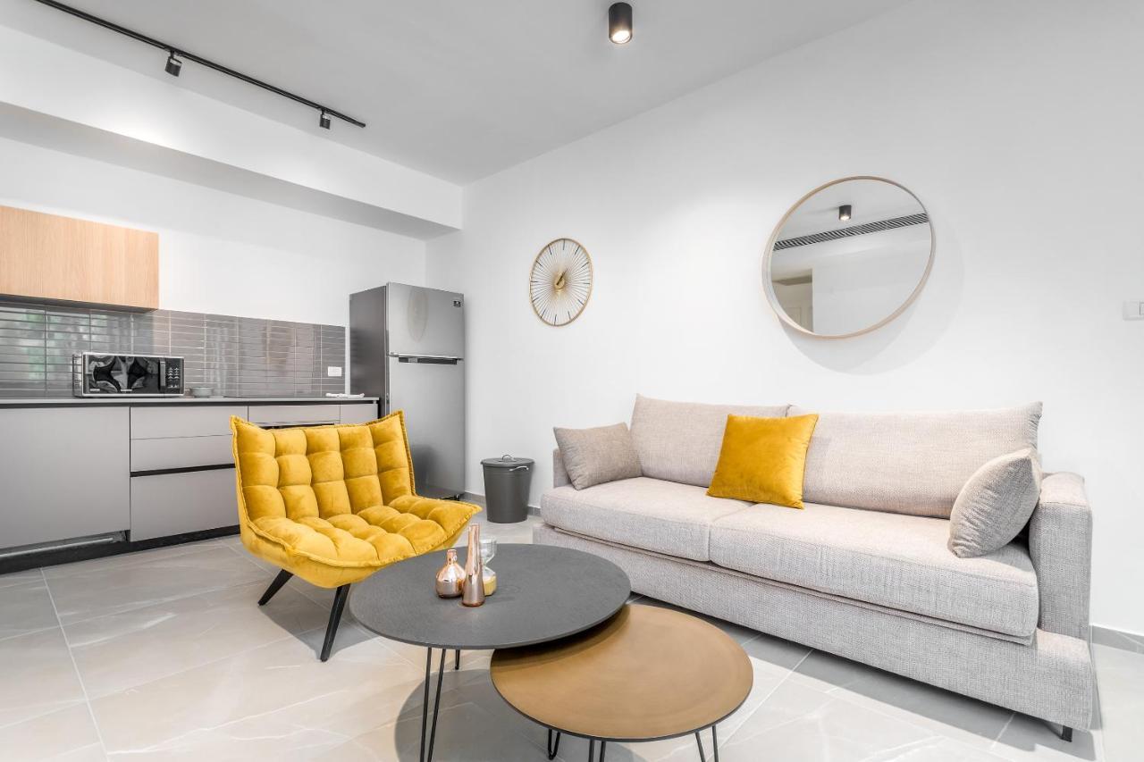 Stunning 1 Bdr With Balcony On Sheinkin St Apartamento Tel Aviv Exterior foto